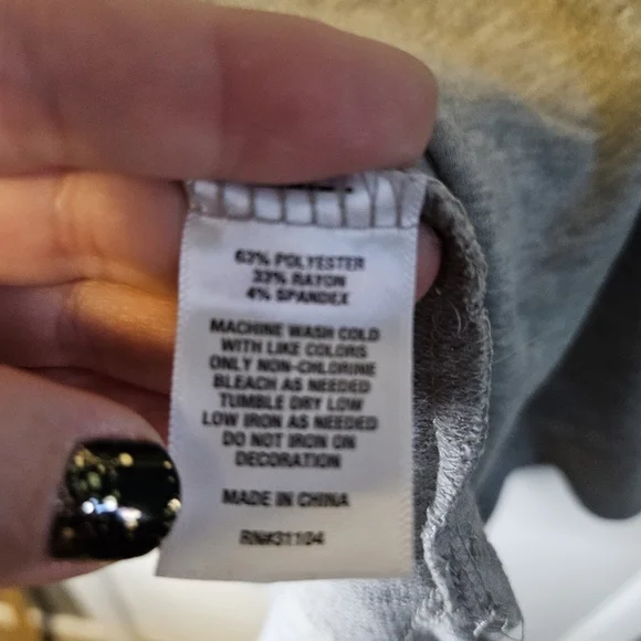 New Directions Women's Size 1X Long Sleeve Sweatshirt - Picture 5 of 8